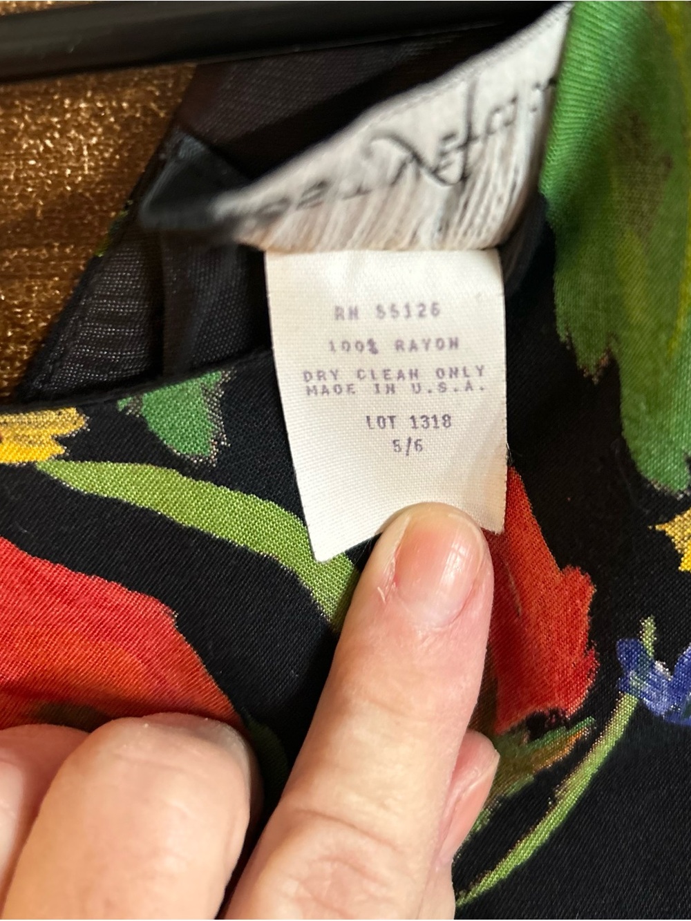 Floral Sleeveless Sheath Dress in Black with Multicolor Blooms Knee Length S 5/6 - Picture 5 of 7